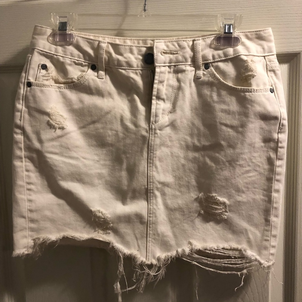 White denim skirt